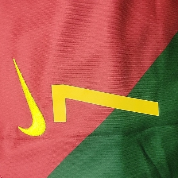 NIKE Portugal Soccer Jersey Stadium Home (Cristiano Ronaldo) - Men's - Picture 8 of 11